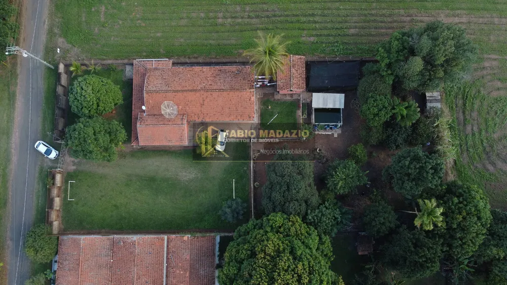 Chácara, 3 quartos, 2000 m² - Foto 1