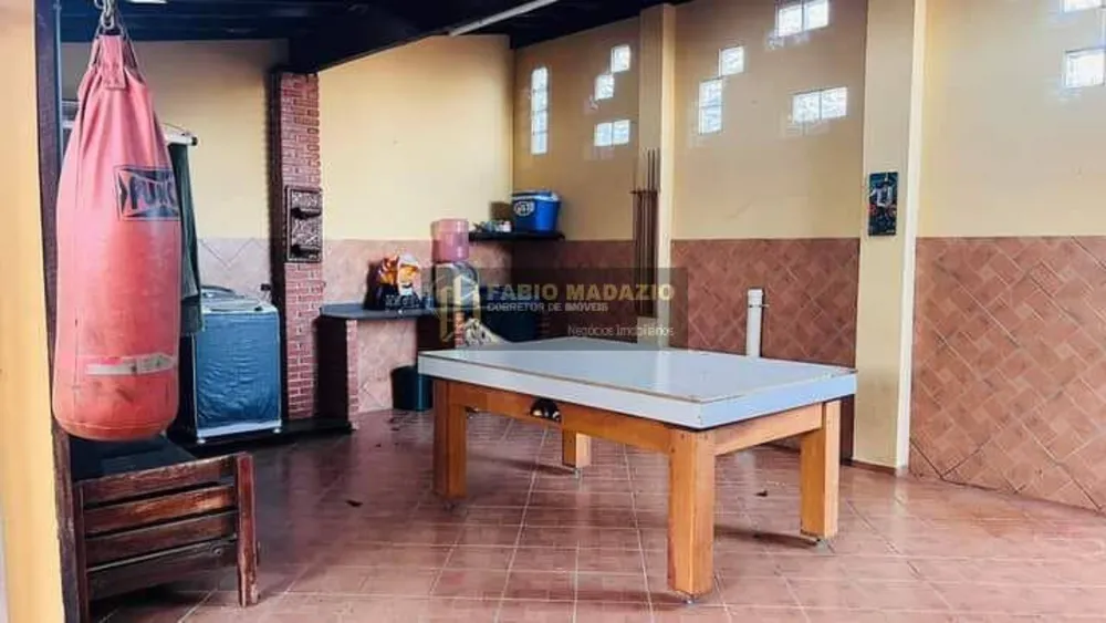 Casa, 3 quartos, 228 m² - Foto 3