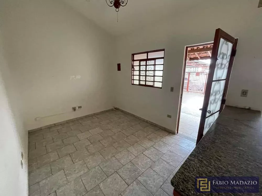 Casa à venda com 1 quarto, 75m² - Foto 3