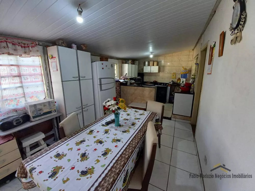 Casa à venda com 3 quartos, 90m² - Foto 7