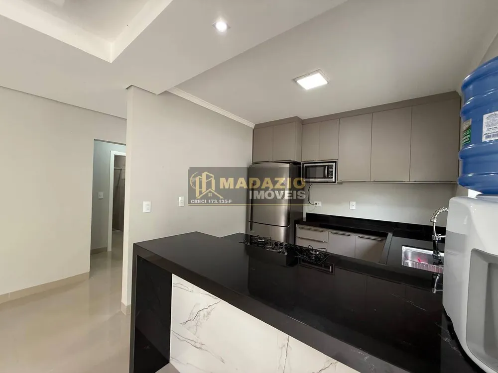 Casa, 4 quartos, 277 m² - Foto 1