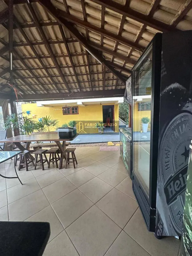 Sítio, 3 quartos, 1024 m² - Foto 8