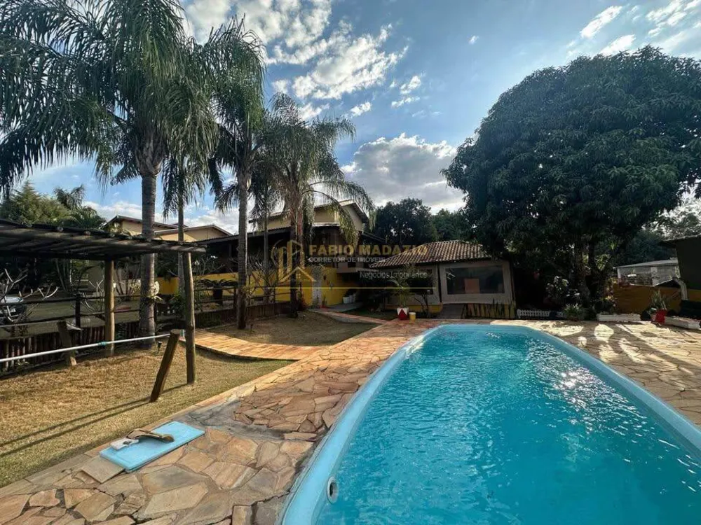 Sítio, 3 quartos, 1024 m² - Foto 1