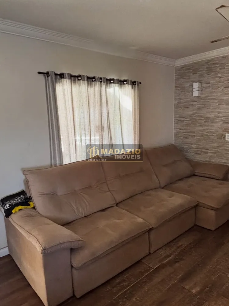 Casa, 3 quartos, 210 m² - Foto 1