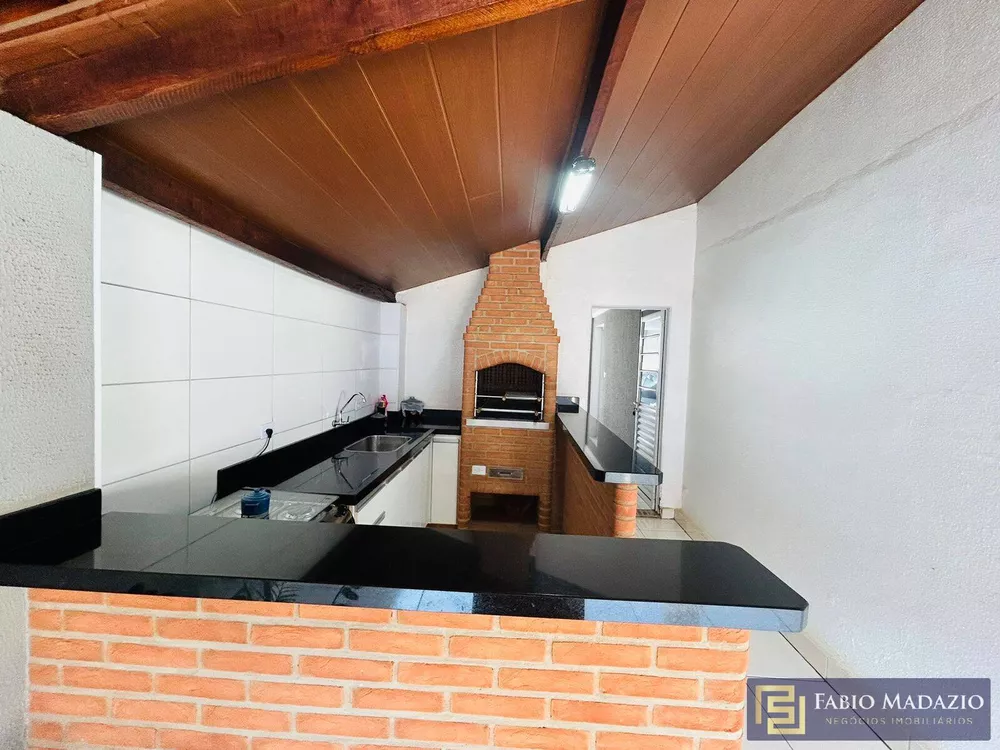 Casa à venda com 2 quartos, 187m² - Foto 1