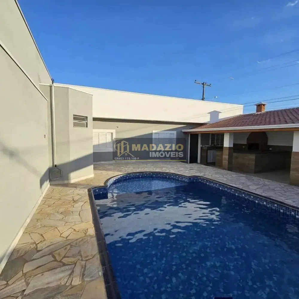 Casa, 3 quartos, 290 m² - Foto 1