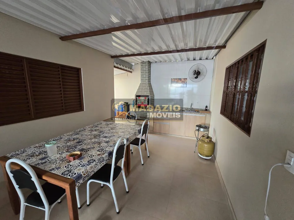 Casa, 4 quartos, 250 m² - Foto 3