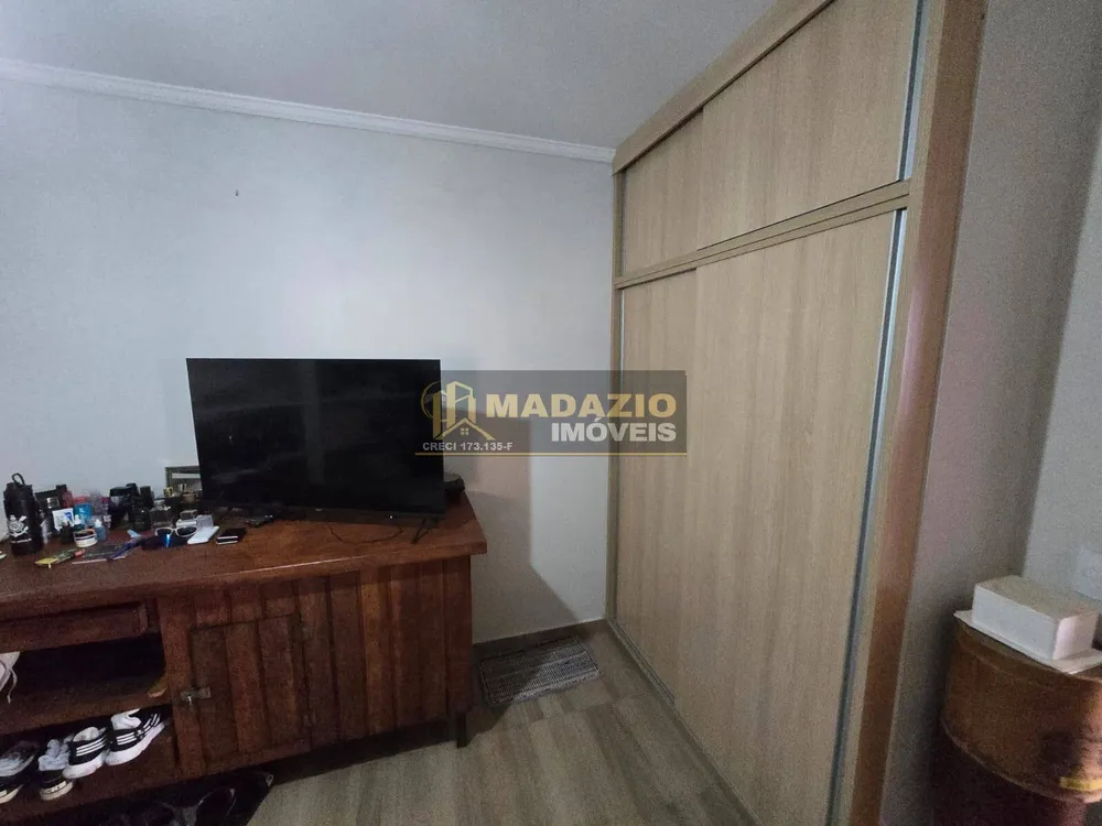Casa, 4 quartos, 250 m² - Foto 8