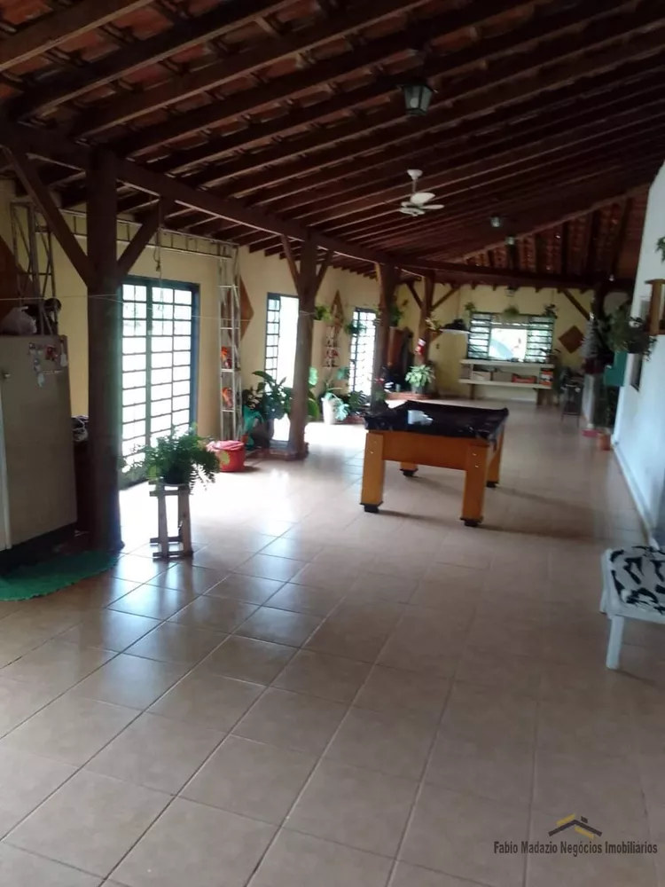 Fazenda à venda com 4 quartos, 320m² - Foto 1