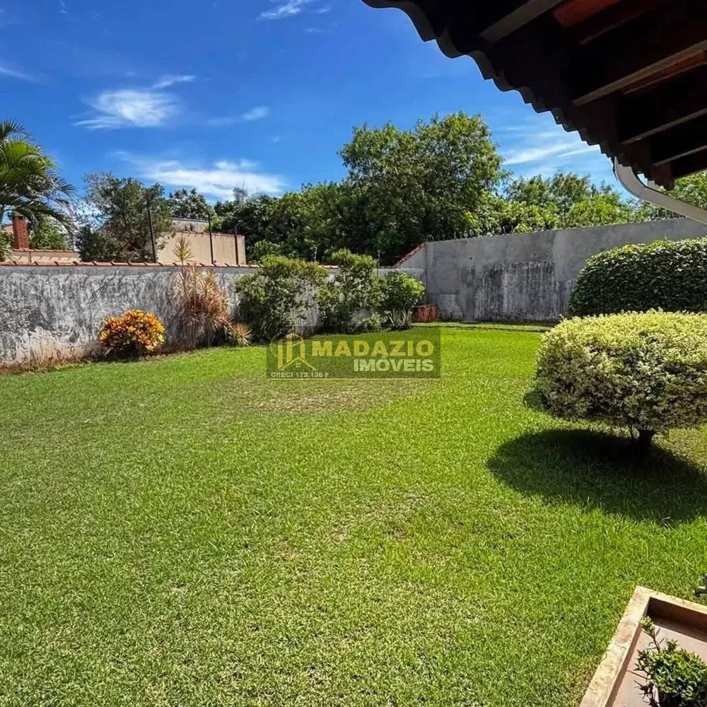Casa, 4 quartos, 190 m² - Foto 1