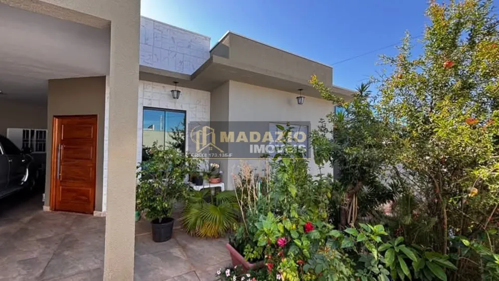 Casa, 3 quartos, 240 m² - Foto 1