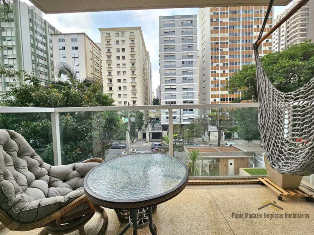 Apartamento à venda com 4 quartos, 187m² - Foto 2