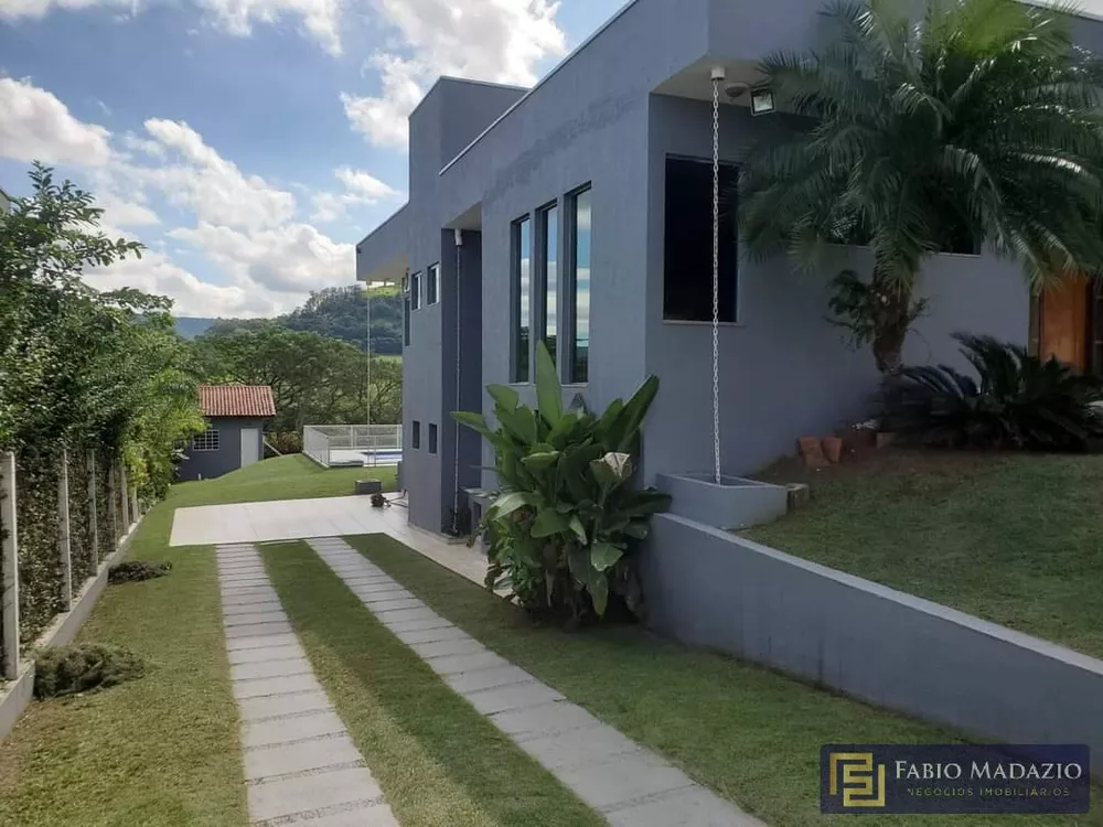 Casa à venda com 4 quartos, 272m² - Foto 4