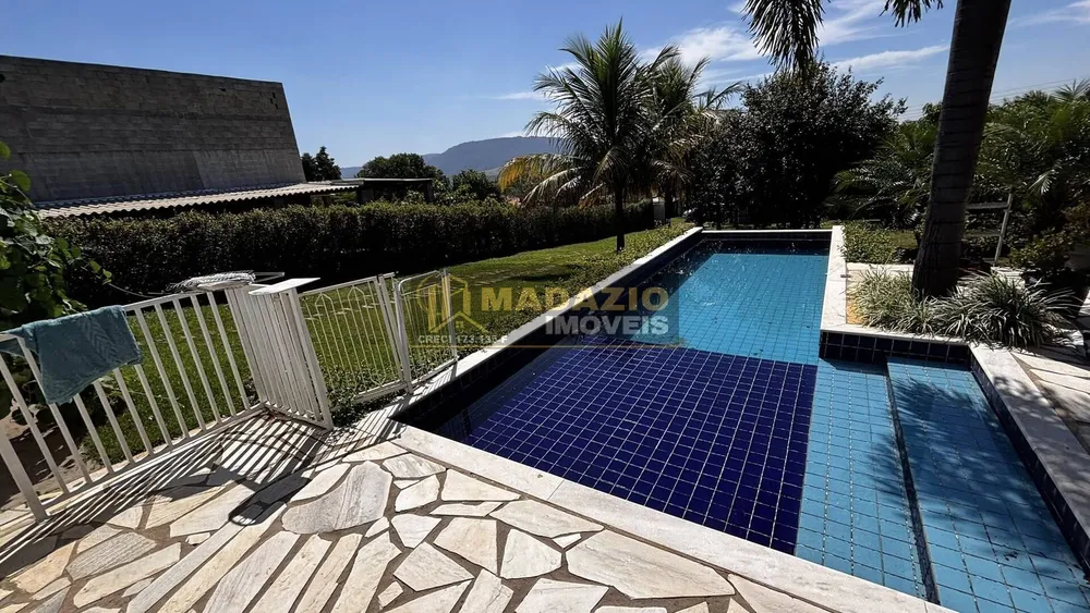 Chácara, 3 quartos, 1050 m² - Foto 1