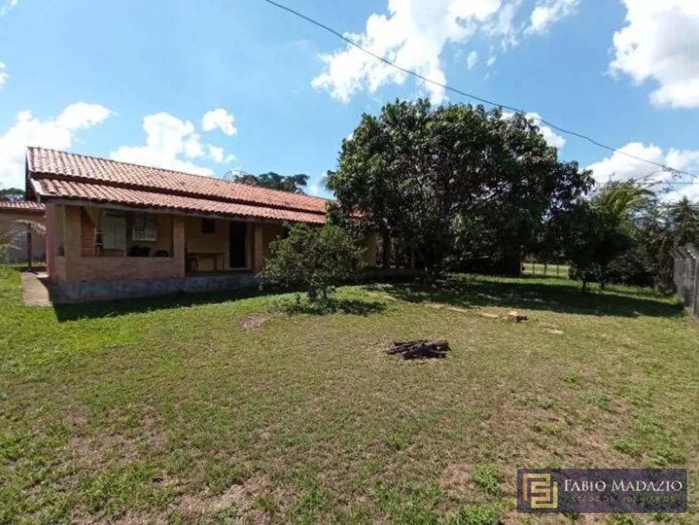 Fazenda à venda com 2 quartos, 1000m² - Foto 1