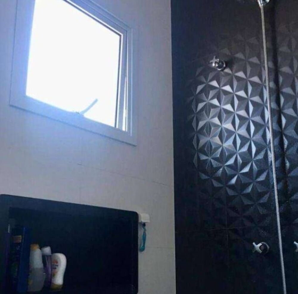 Casa de Condomínio à venda com 2 quartos, 220m² - Foto 2