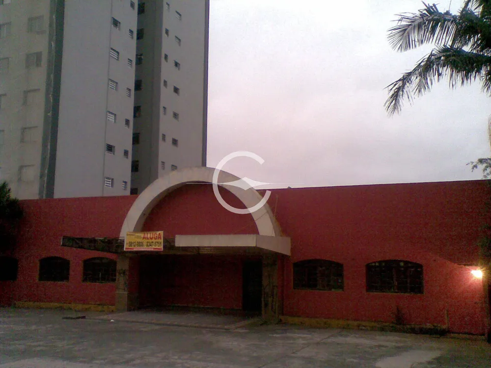 Loja-Salão, 600 m² - Foto 1