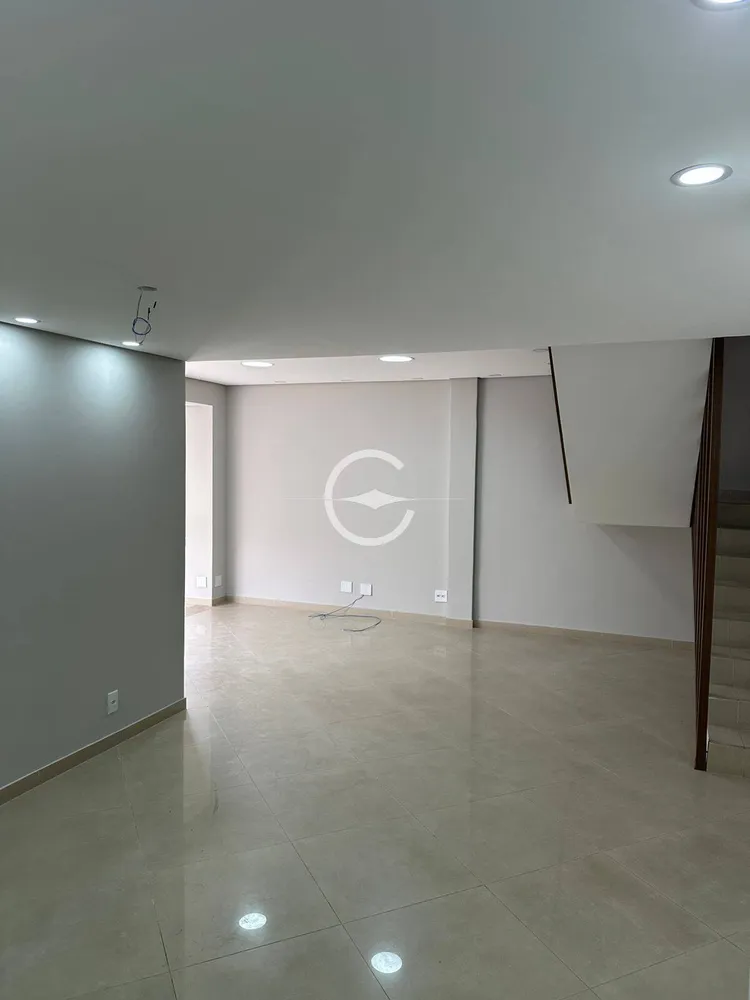 Apartamento, 3 quartos, 250 m² - Foto 2