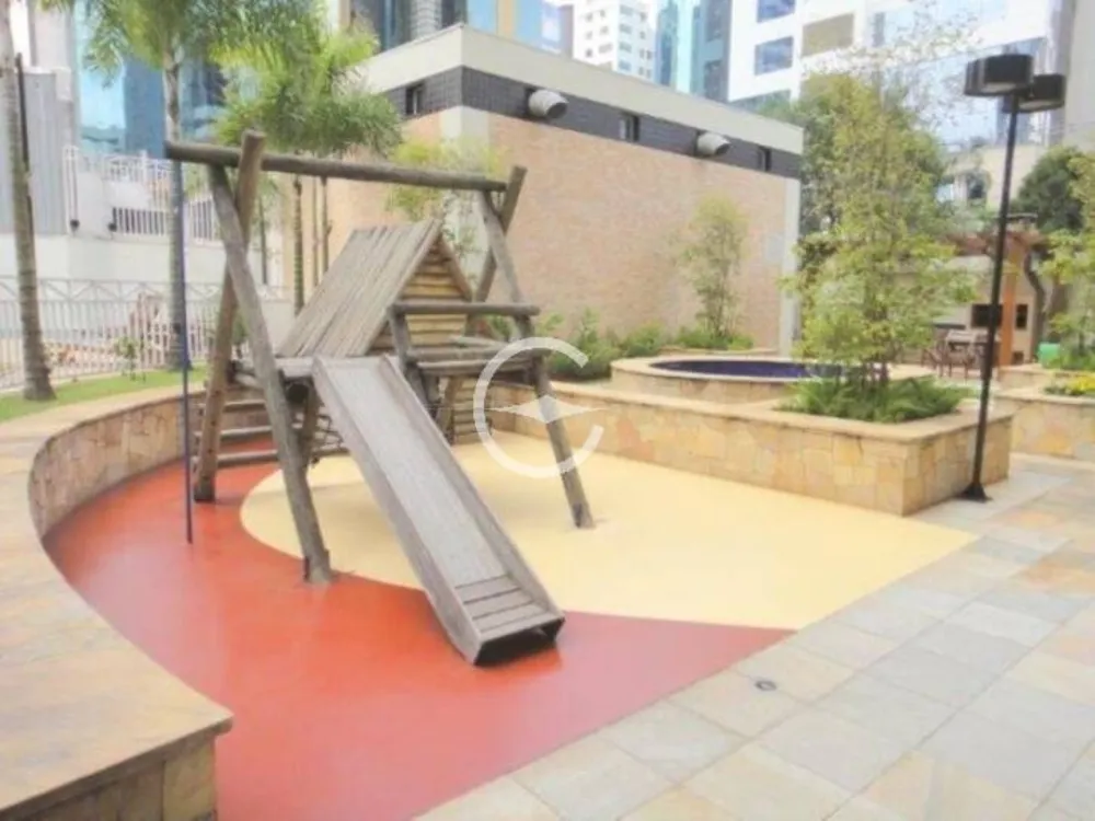 Apartamento, 4 quartos, 239 m² - Foto 2