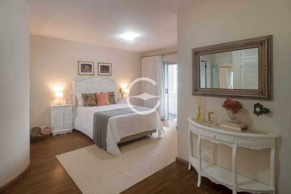 Apartamento, 3 quartos, 198 m² - Foto 4