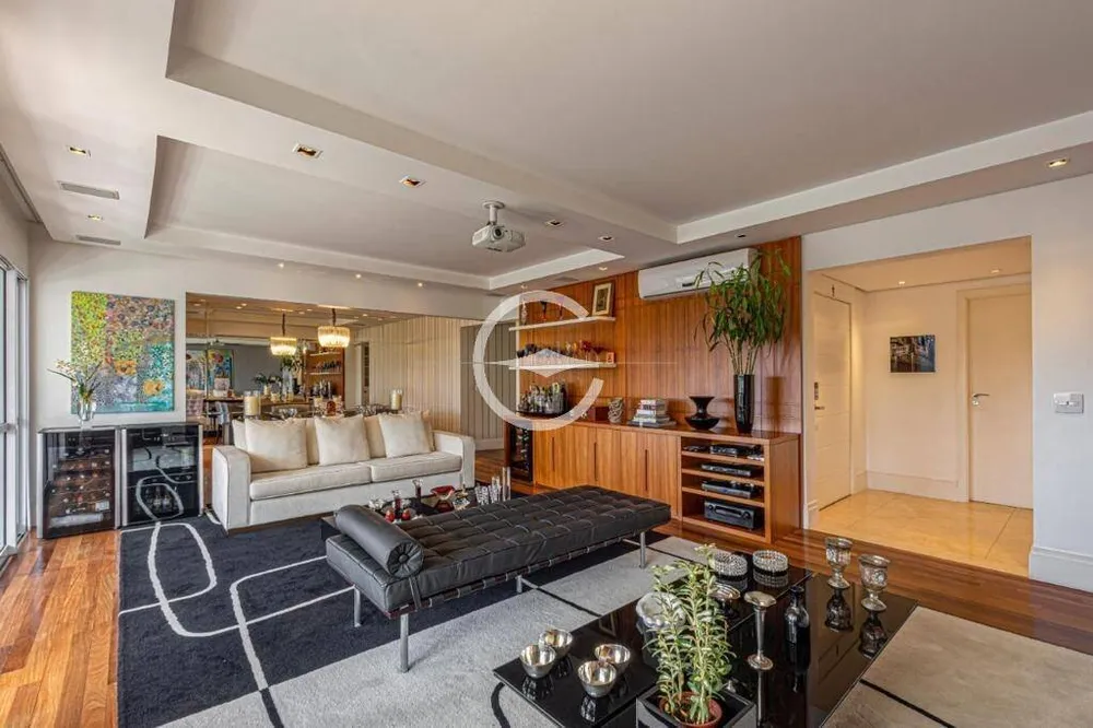 Apartamento, 4 quartos, 239 m² - Foto 1