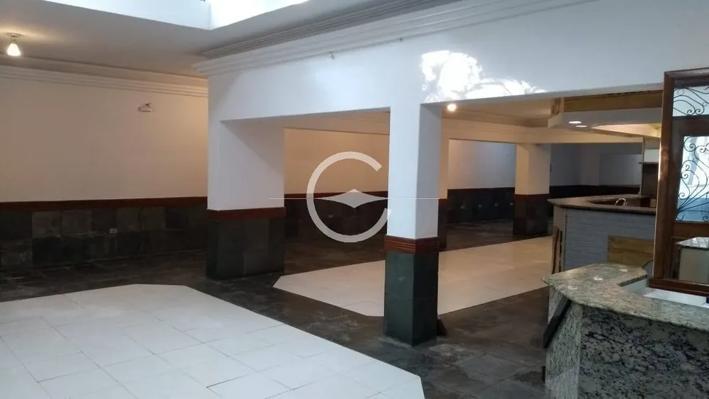 Prédio Inteiro, 560 m² - Foto 1