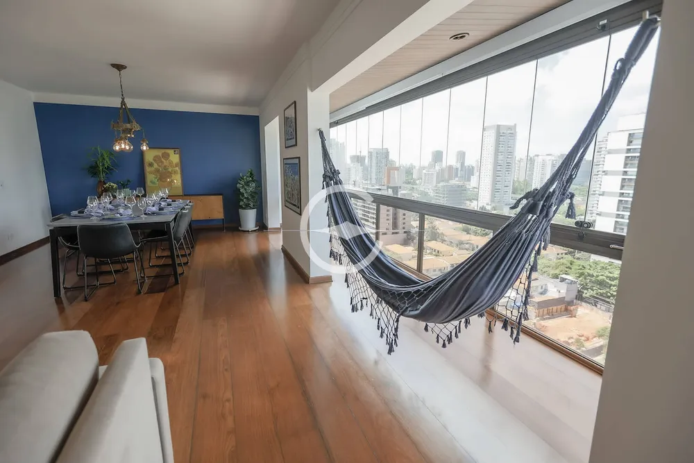 Apartamento, 3 quartos, 227 m² - Foto 1
