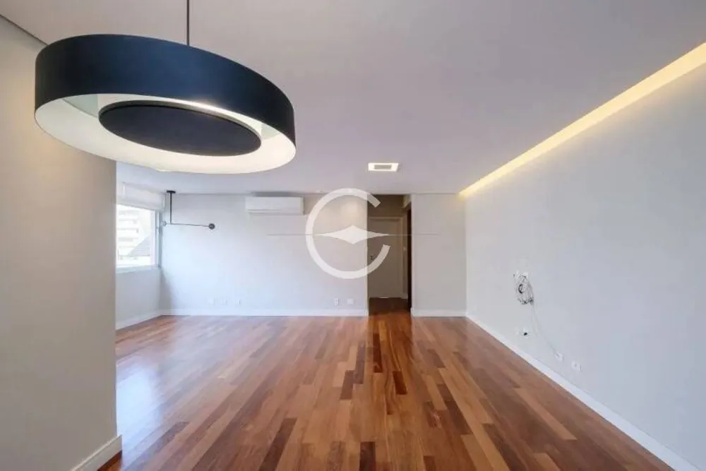 Apartamento, 3 quartos, 140 m² - Foto 1