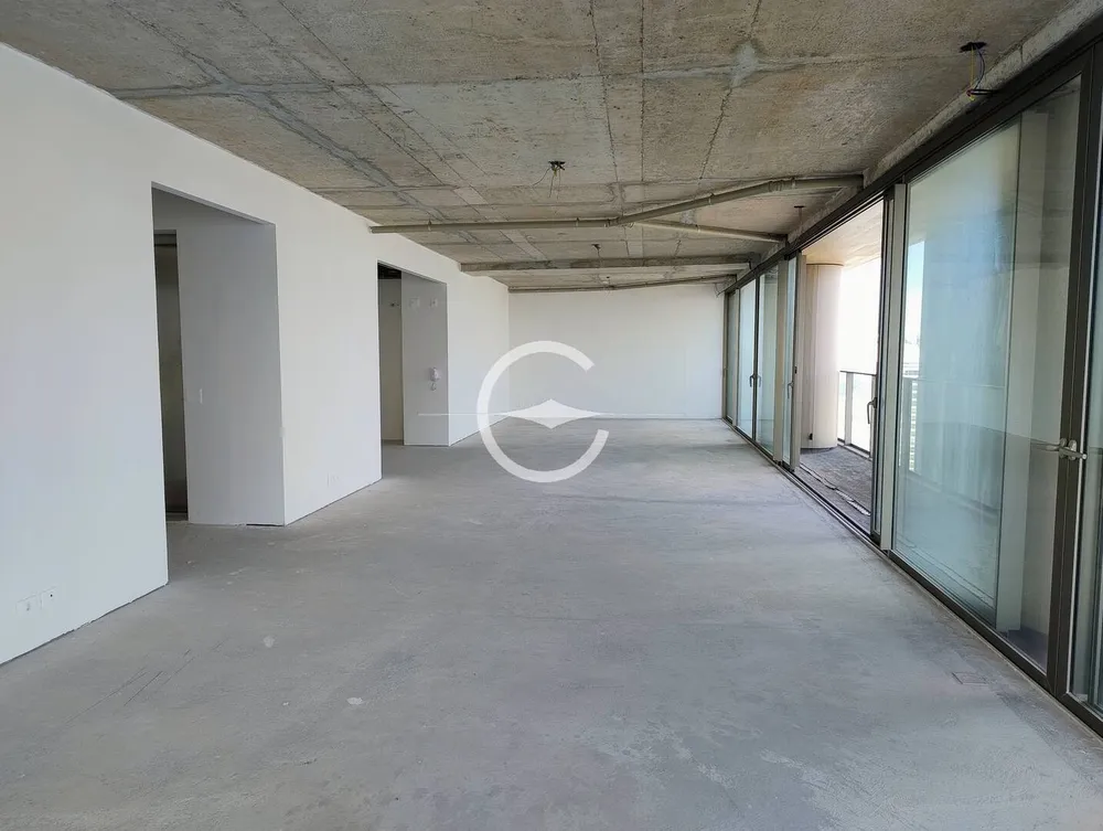 Apartamento, 3 quartos, 232 m² - Foto 2