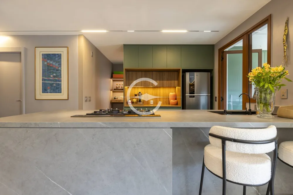 Apartamento, 3 quartos, 142 m² - Foto 2