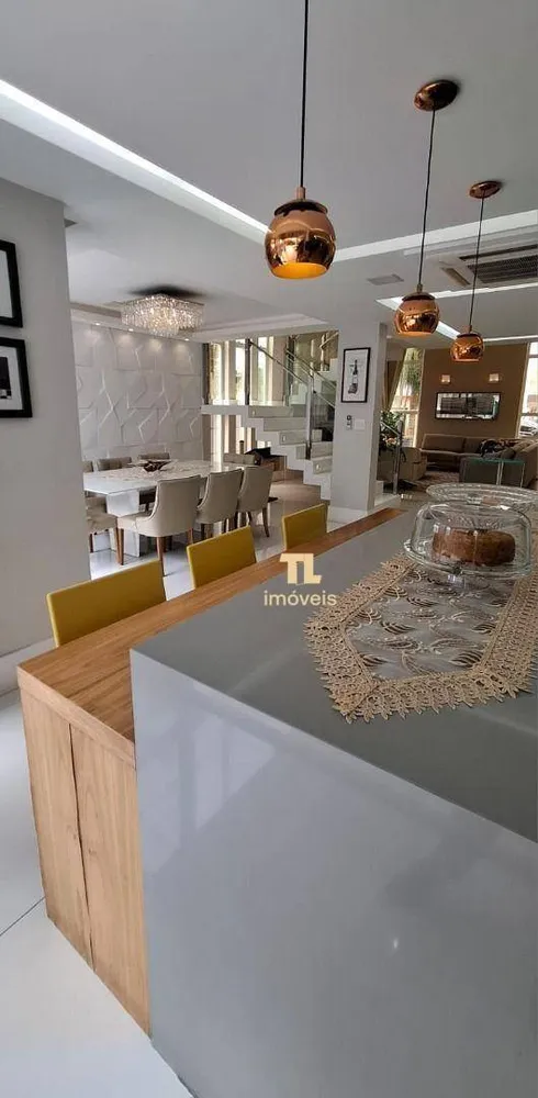 Casa, 4 quartos, 350 m² - Foto 4