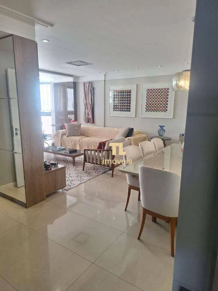 Apartamento, 3 quartos, 184 m² - Foto 2