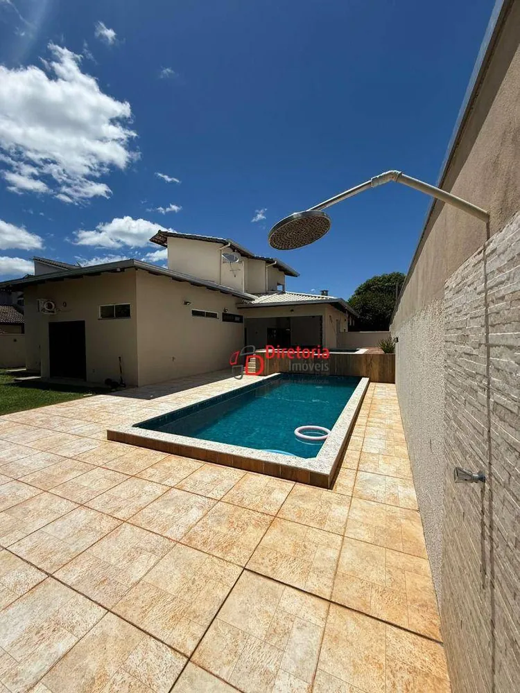 Sobrado, 3 quartos, 217 m² - Foto 2