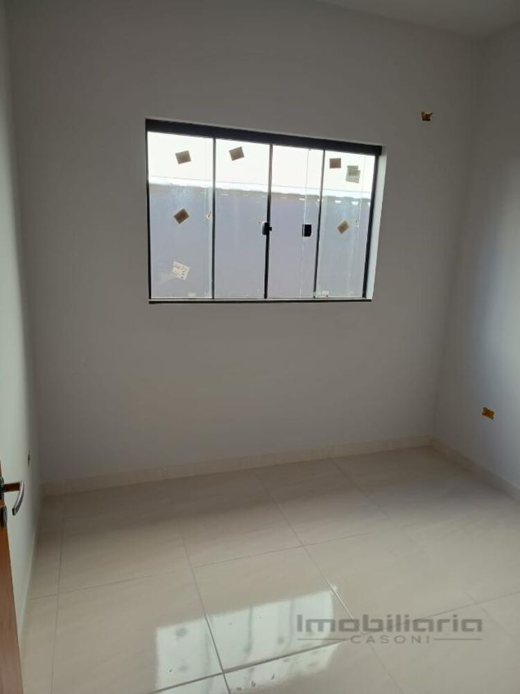Casa à venda com 3 quartos, 84m² - Foto 4