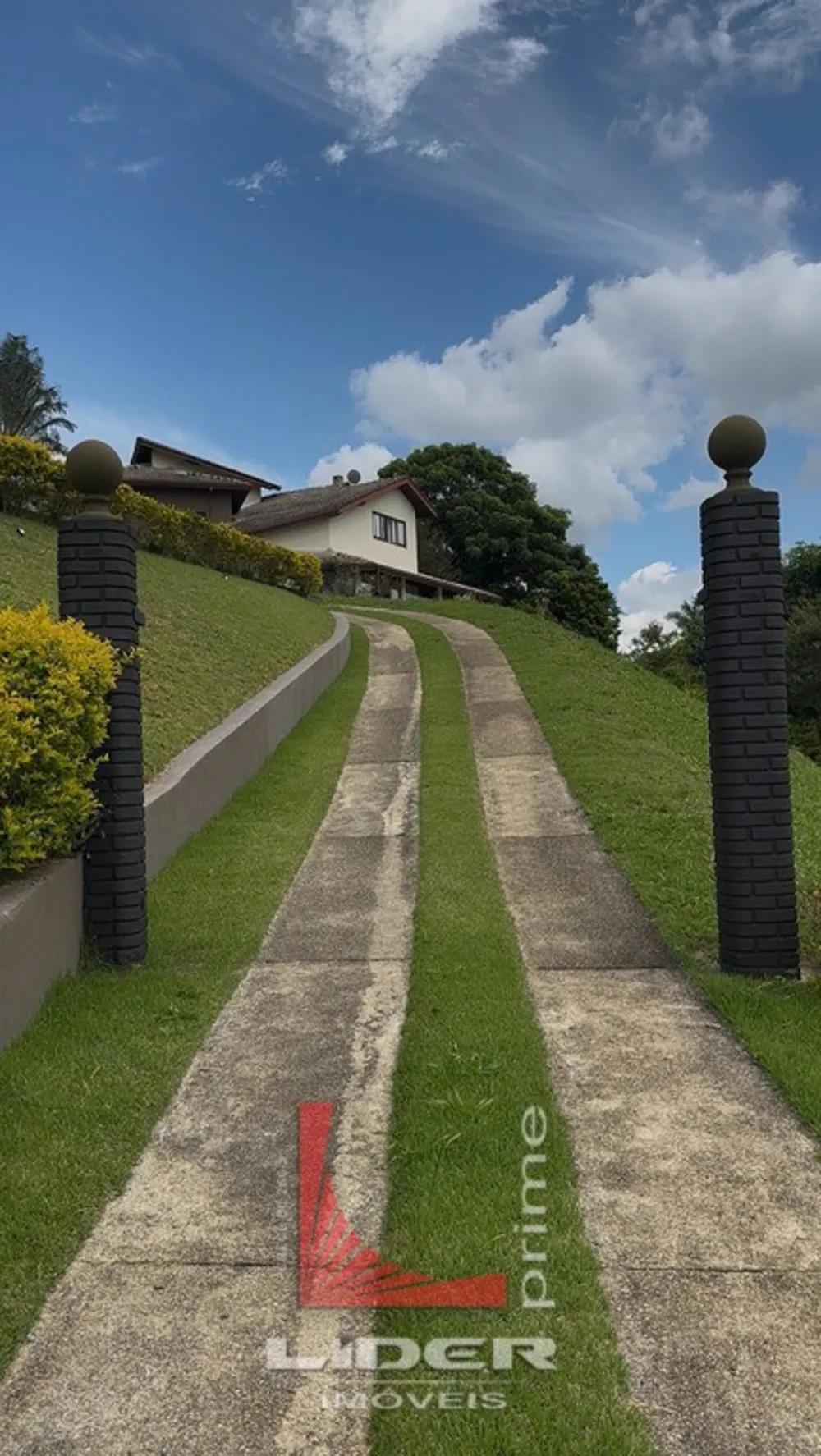 Casa, 6 quartos, 420 m² - Foto 1