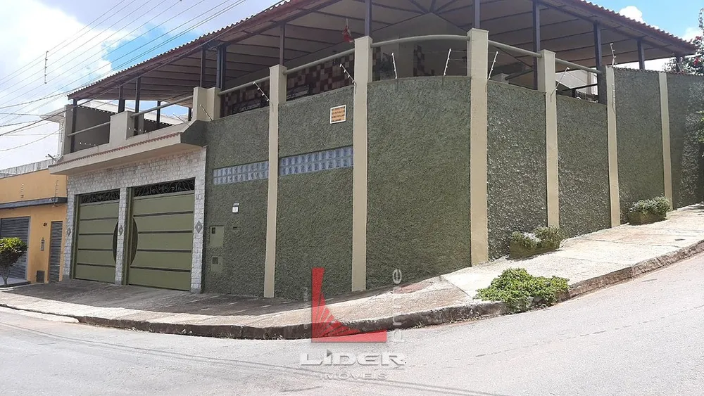 Casa, 3 quartos, 385 m² - Foto 1