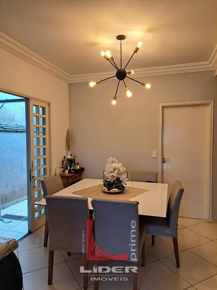 Casa, 3 quartos, 185 m² - Foto 1