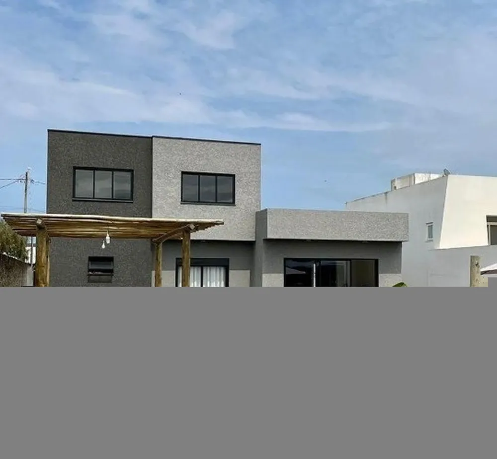Casa, 3 quartos, 216 m² - Foto 1