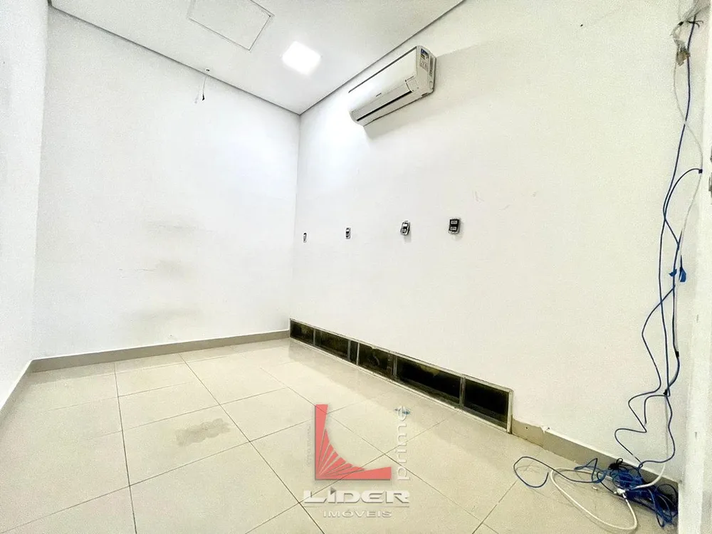 Casa, 3 quartos, 233 m² - Foto 2