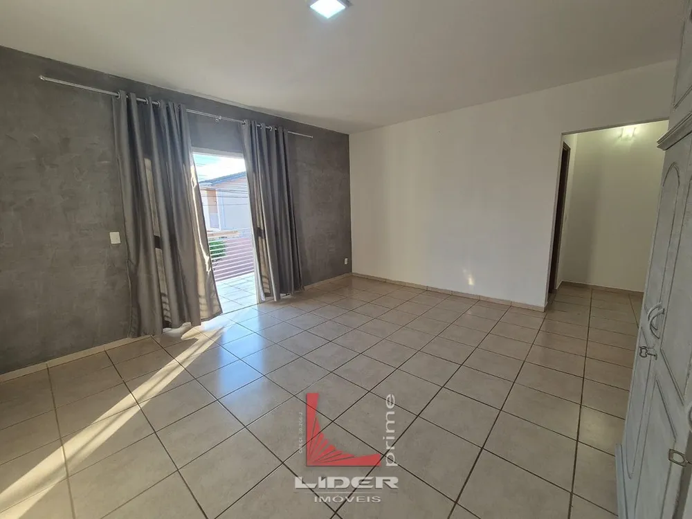 Casa, 3 quartos, 216 m² - Foto 4