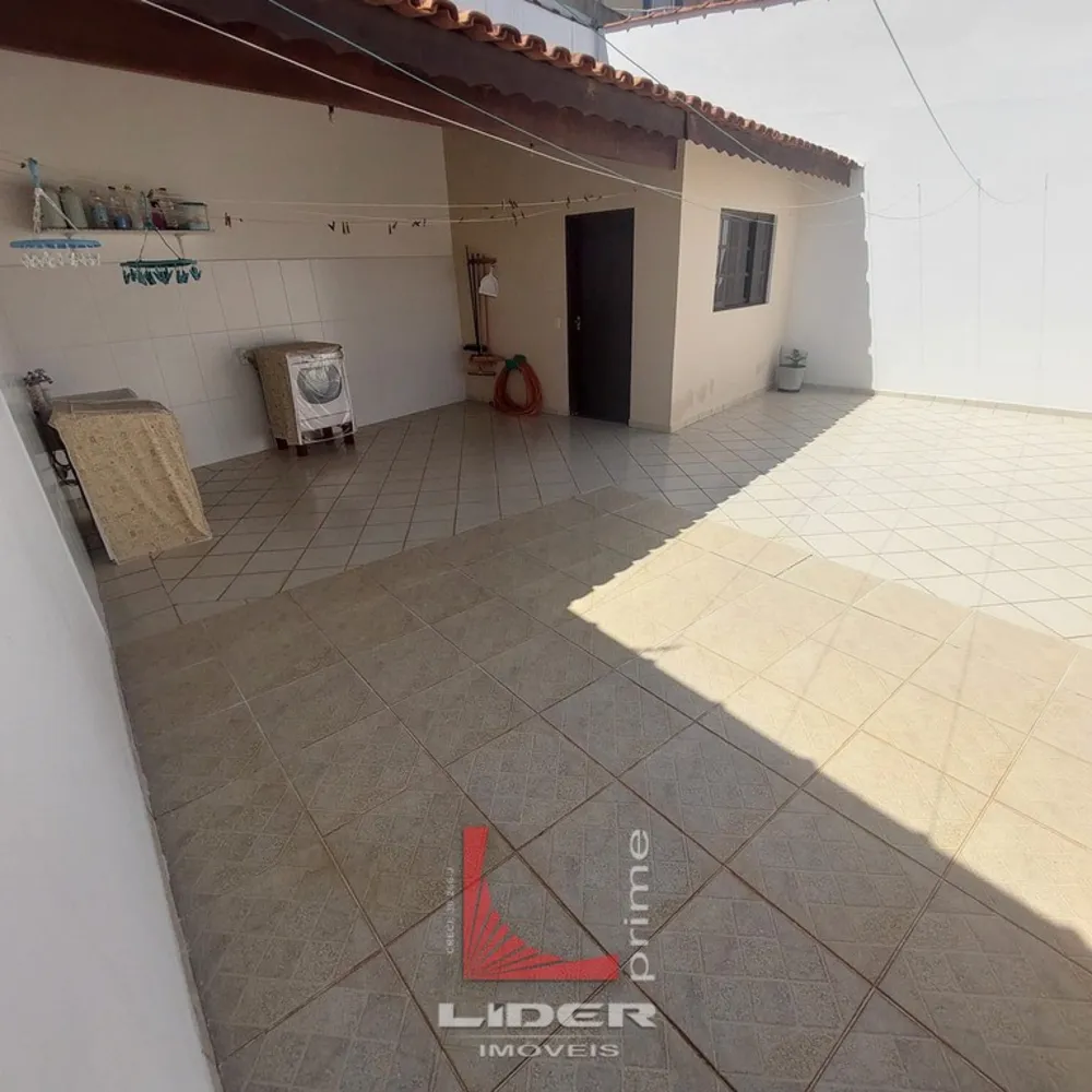Casa, 3 quartos, 292 m² - Foto 1