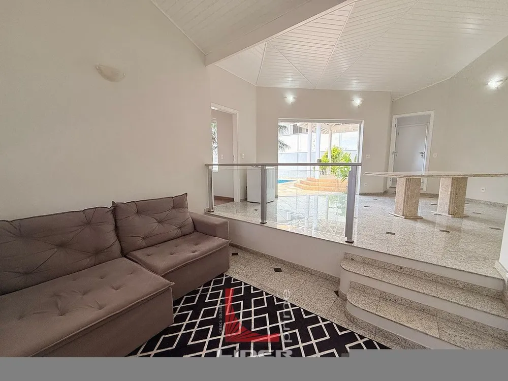 Casa, 3 quartos, 204 m² - Foto 2