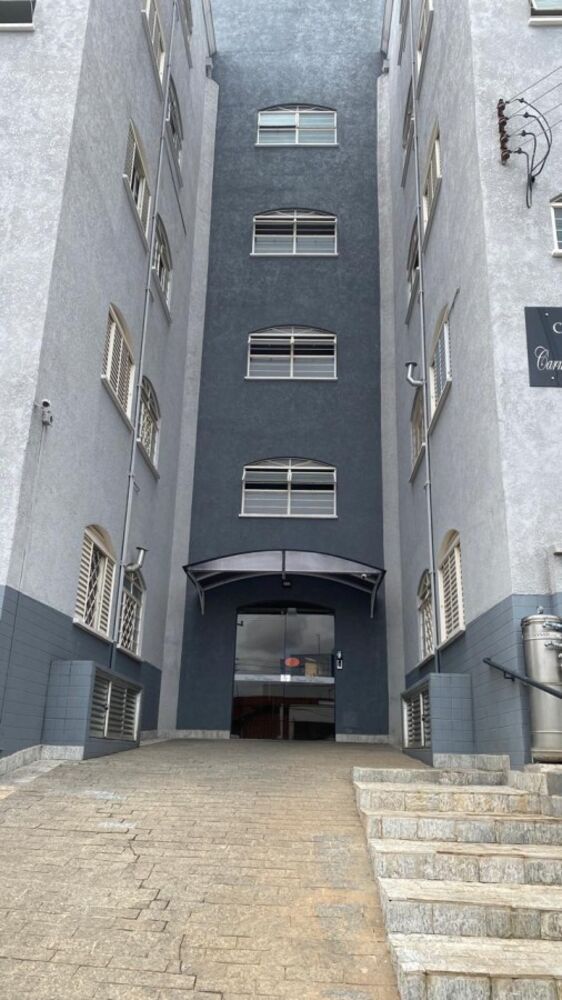 Apartamento para alugar com 3 quartos, 90m² - Foto 2