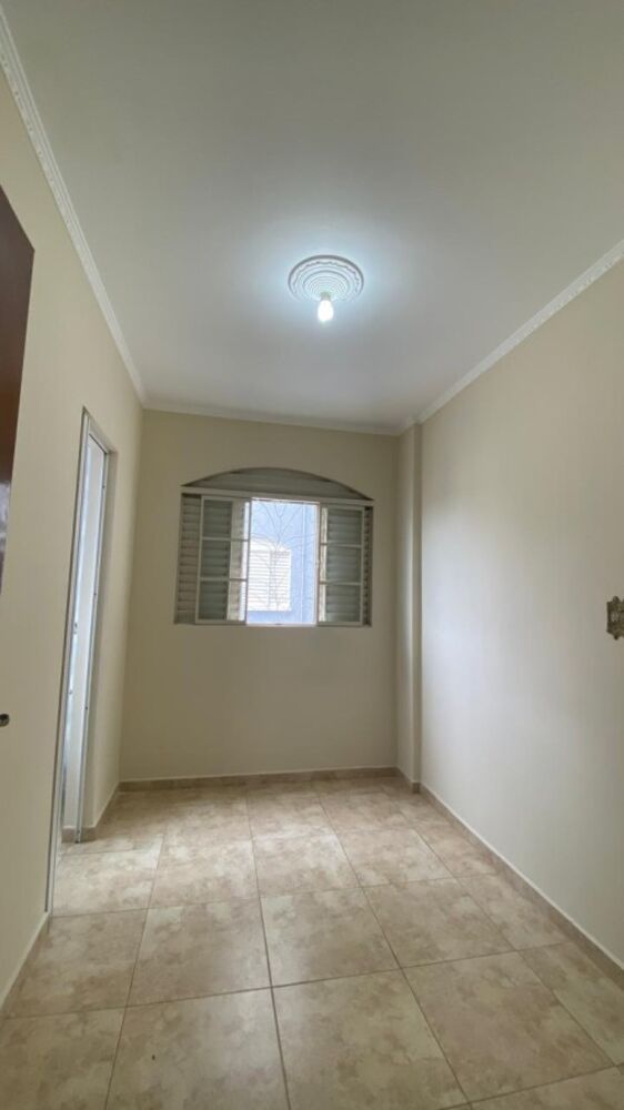 Apartamento para alugar com 3 quartos, 90m² - Foto 11