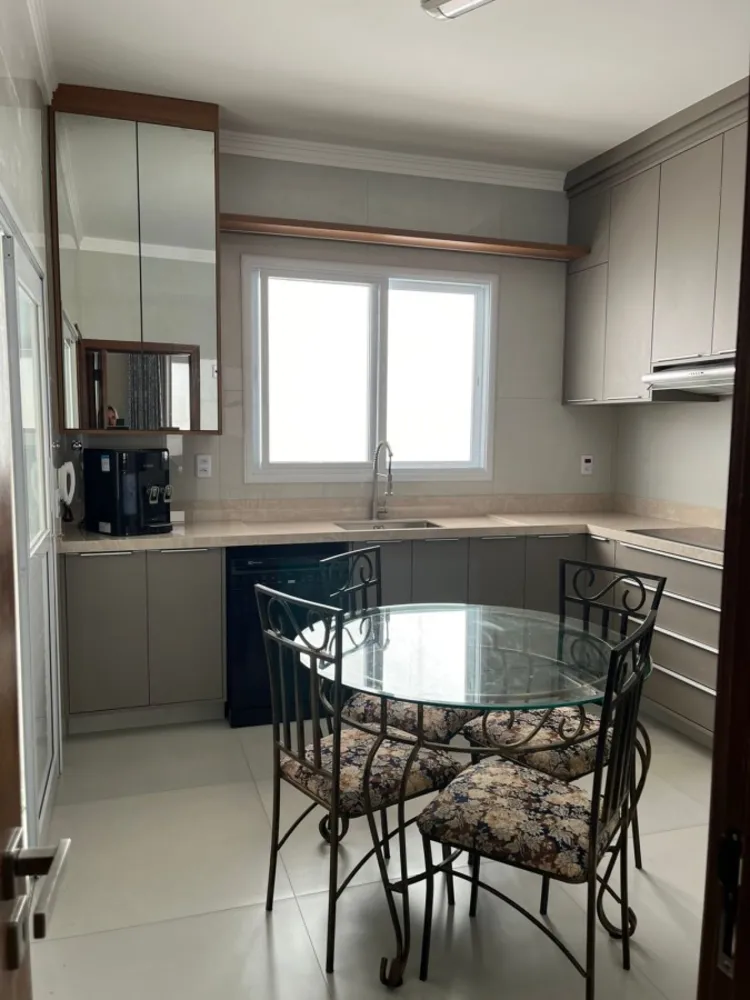 Casa, 3 quartos, 300 m² - Foto 4