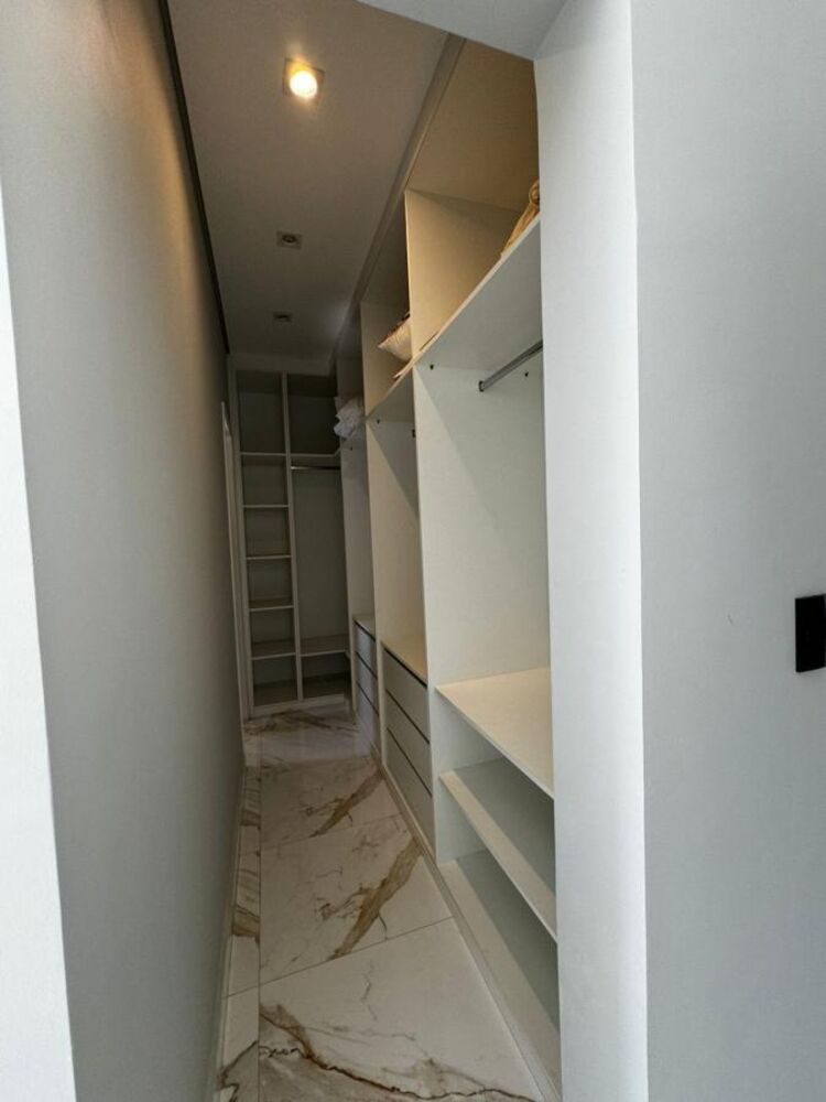 Casa de Condomínio à venda com 3 quartos, 250m² - Foto 11