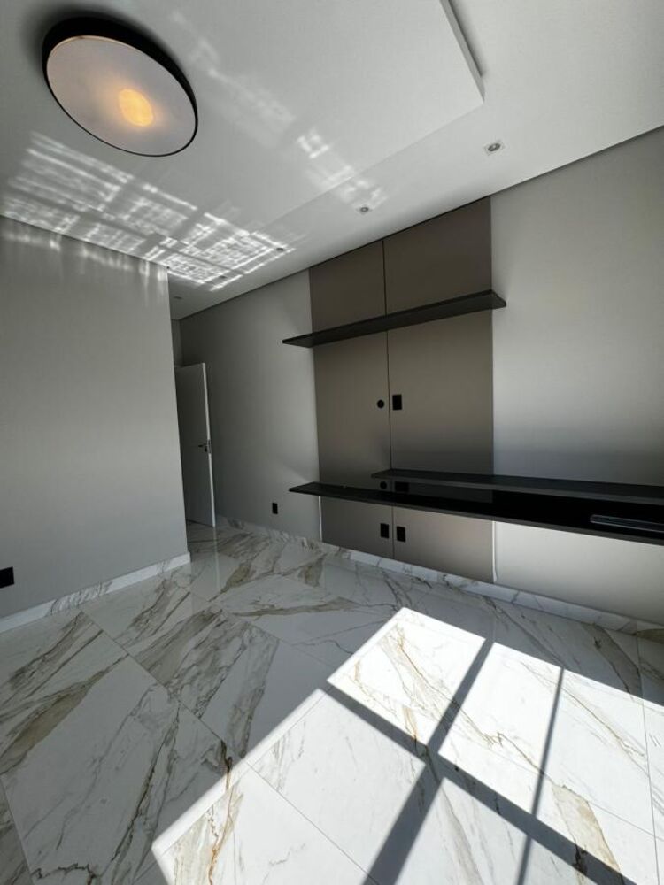 Casa de Condomínio à venda com 3 quartos, 250m² - Foto 13