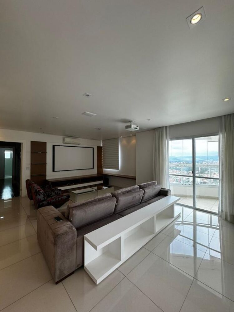 Apartamento, 3 quartos, 232 m² - Foto 3