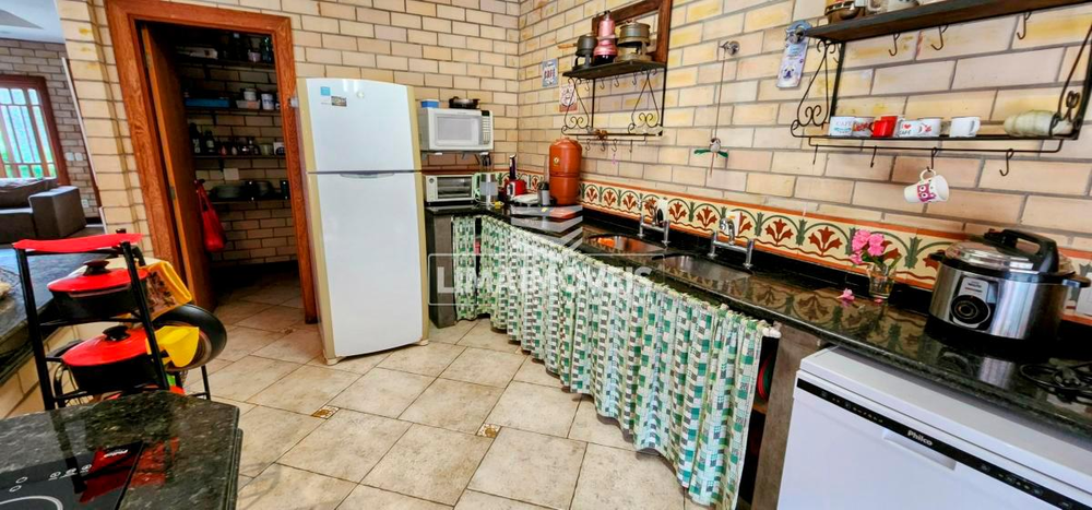 Casa de Condomínio à venda com 4 quartos, 295m² - Foto 12
