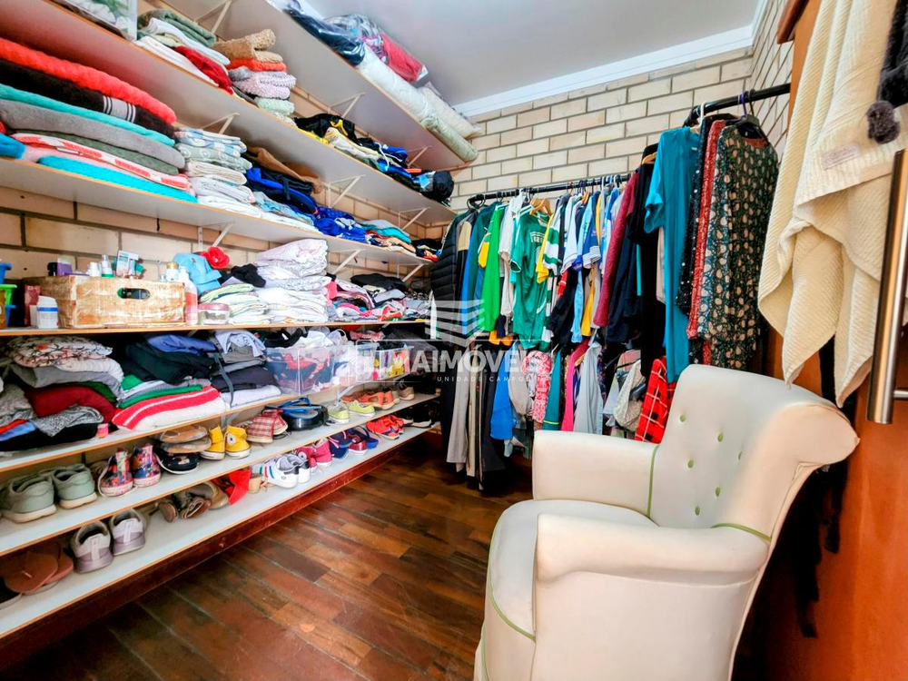 Casa de Condomínio à venda com 4 quartos, 295m² - Foto 19